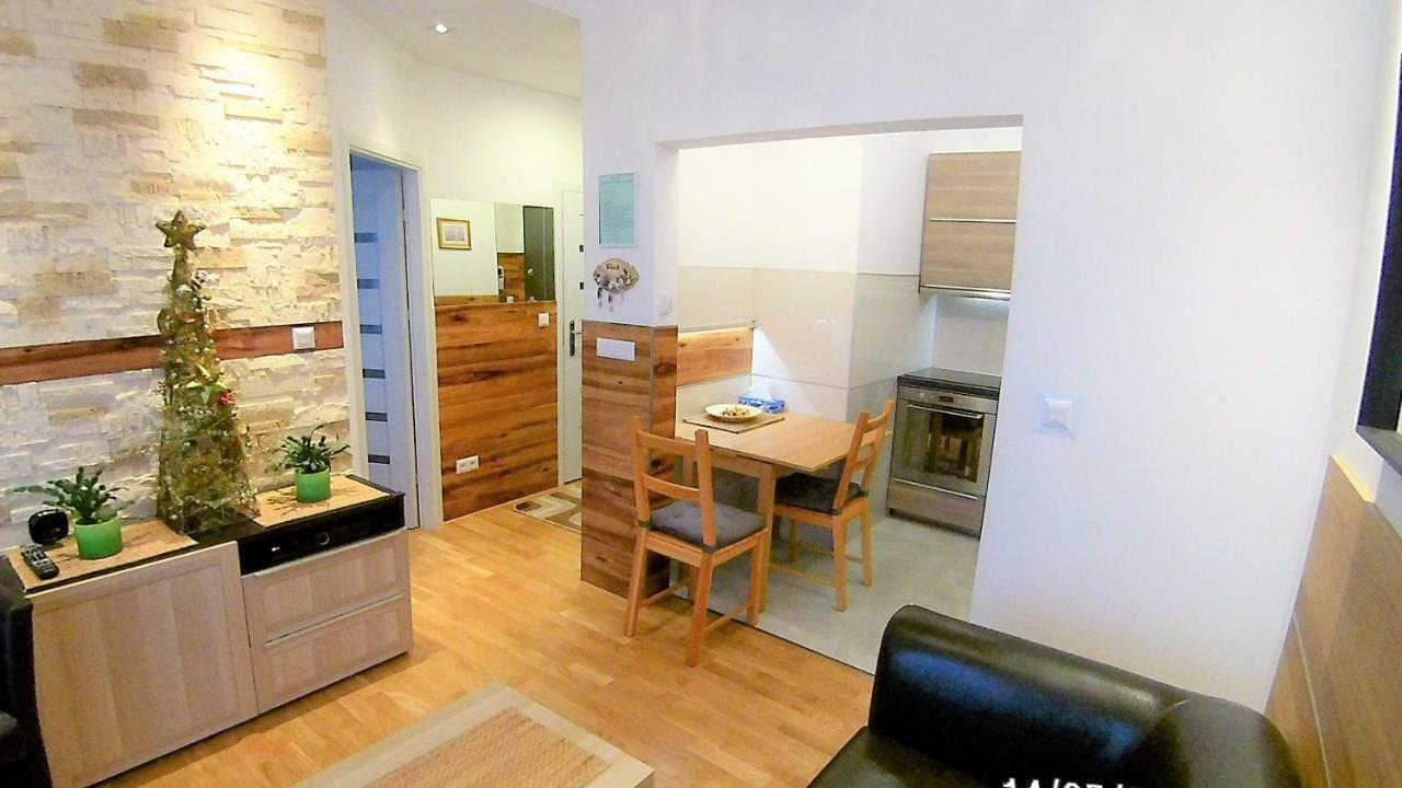 ורשה Wilanow Apartment מראה חיצוני תמונה